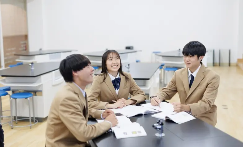 英明フロンティア制服の画像